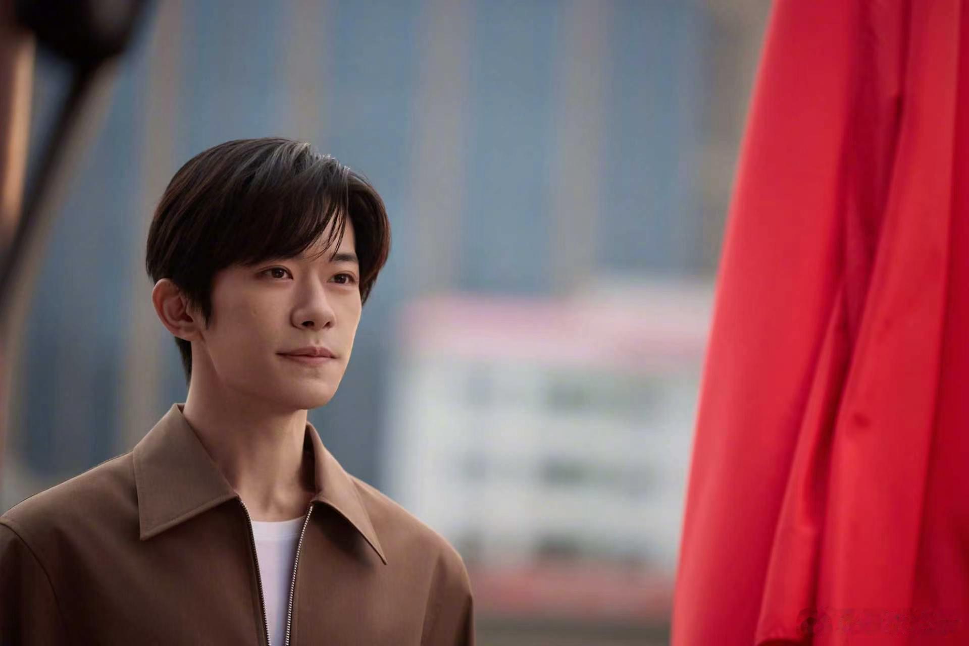 易烊千玺读懂长征精神何以历久弥新听易烊千玺讲述长征故事，能感受到满满的敬畏之心。