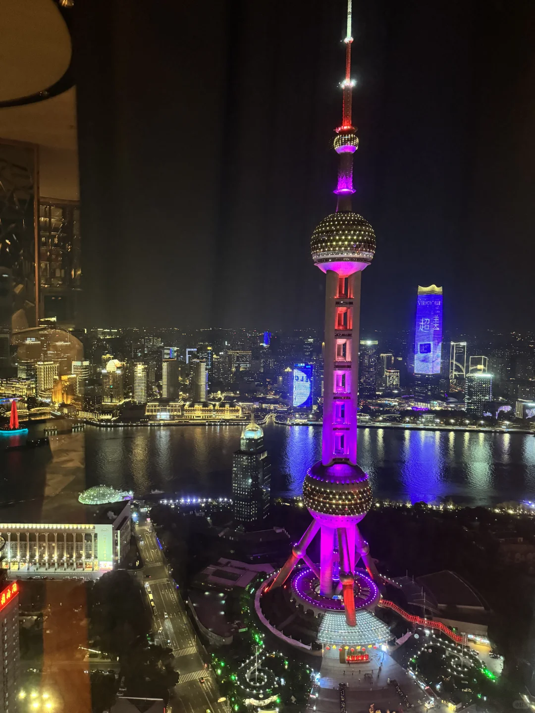 上海浦东丽思卡尔顿酒店