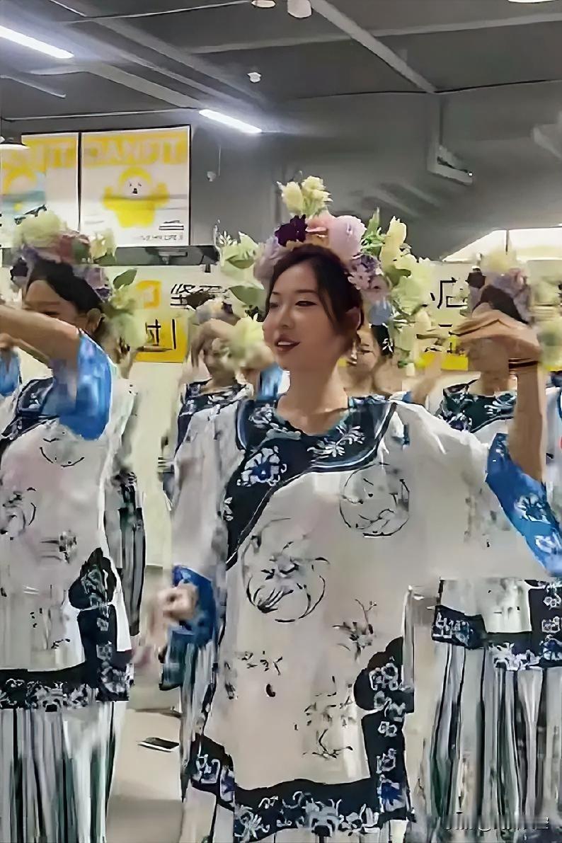 日本这是要搞事情啊！居然打算更改自卫队军衔名称，让“大佐”这种臭名昭著的旧军衔回