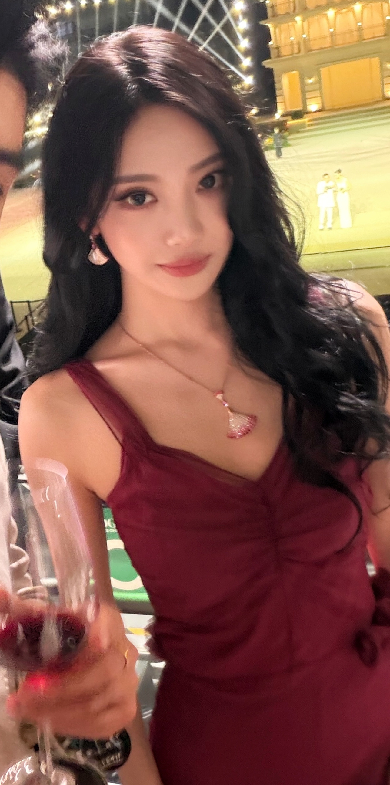 宁如花今天很美丽哦📸宁艺卓 比珠宝更闪耀的美貌 🦋vogue晚宴 ​​​