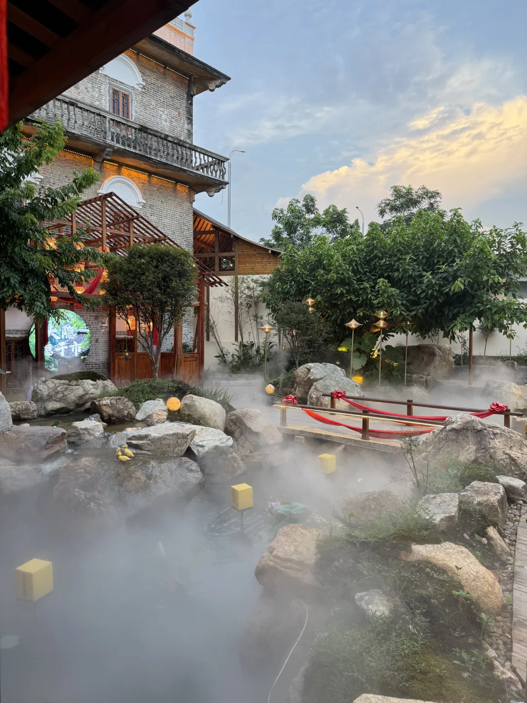 花都梦幻仙境，小桥流水人家