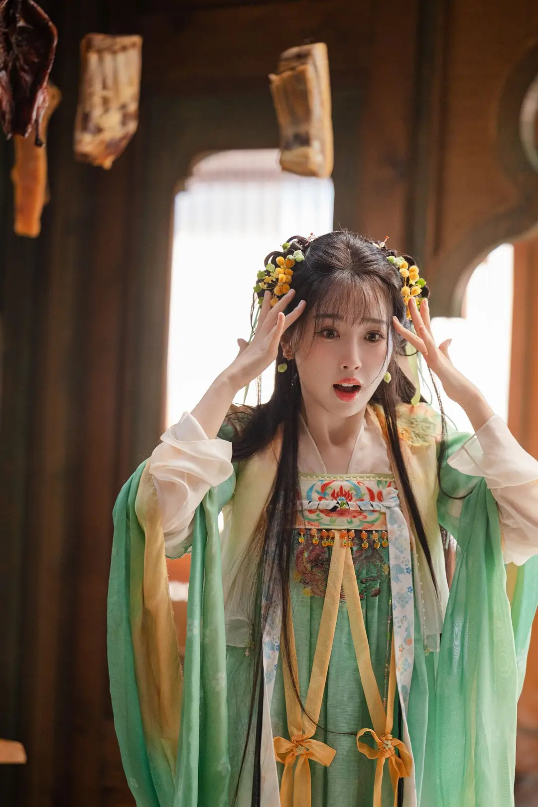 #永夜星河 双穿# ？不管什么书剧分离 但是双穿的话也没啥意思 子期的人物立体感