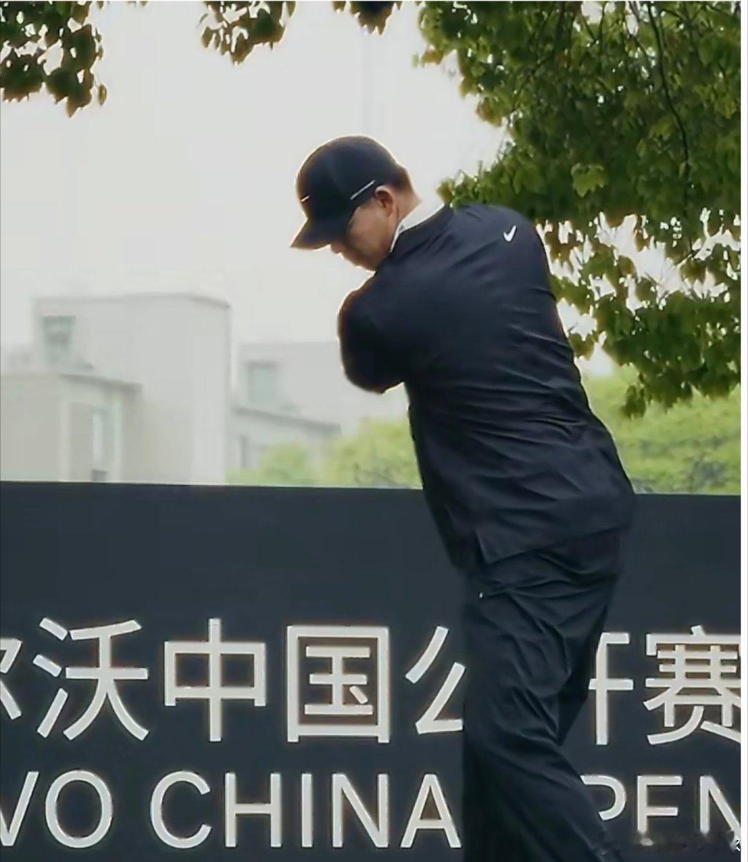 力量与优雅的极致碰撞！沃尔沃中国公开赛上演中国球员神仙挥杆名场面沃尔沃中国公开赛