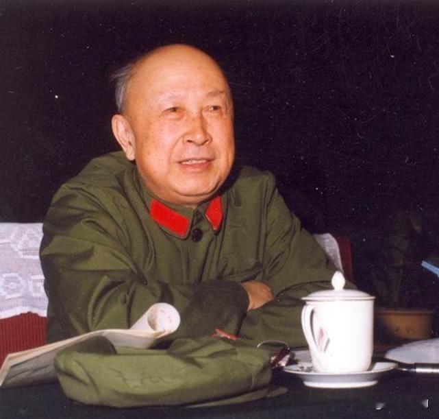 当年美国人不想让钱学森回国，为什么不敢暗杀他？因为没办法干掉，你以为的钱学森只是