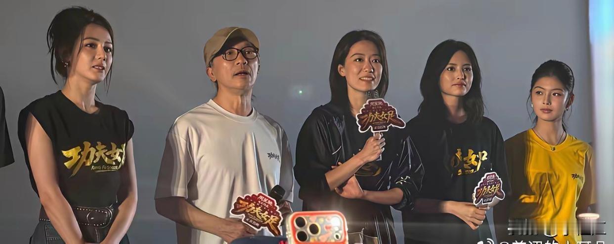 票房好不好，看主演的表情就知道。