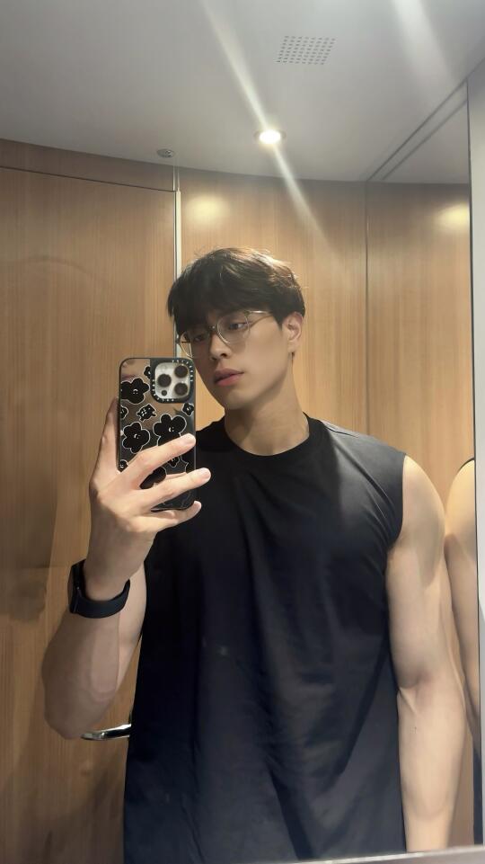 手臂💪