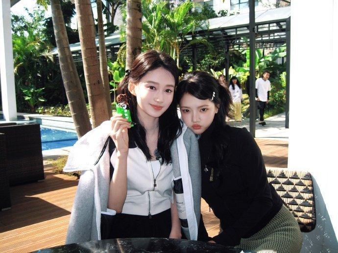 任敏五哈plog 任敏晒五哈合照任敏五哈plog，任敏晒五哈合照，咱就说这个全是