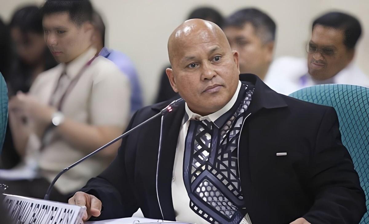 菲律宾参议员罗纳德·"巴托"·德拉罗萨的法律团队周一警告称，菲律宾政府没有法律依