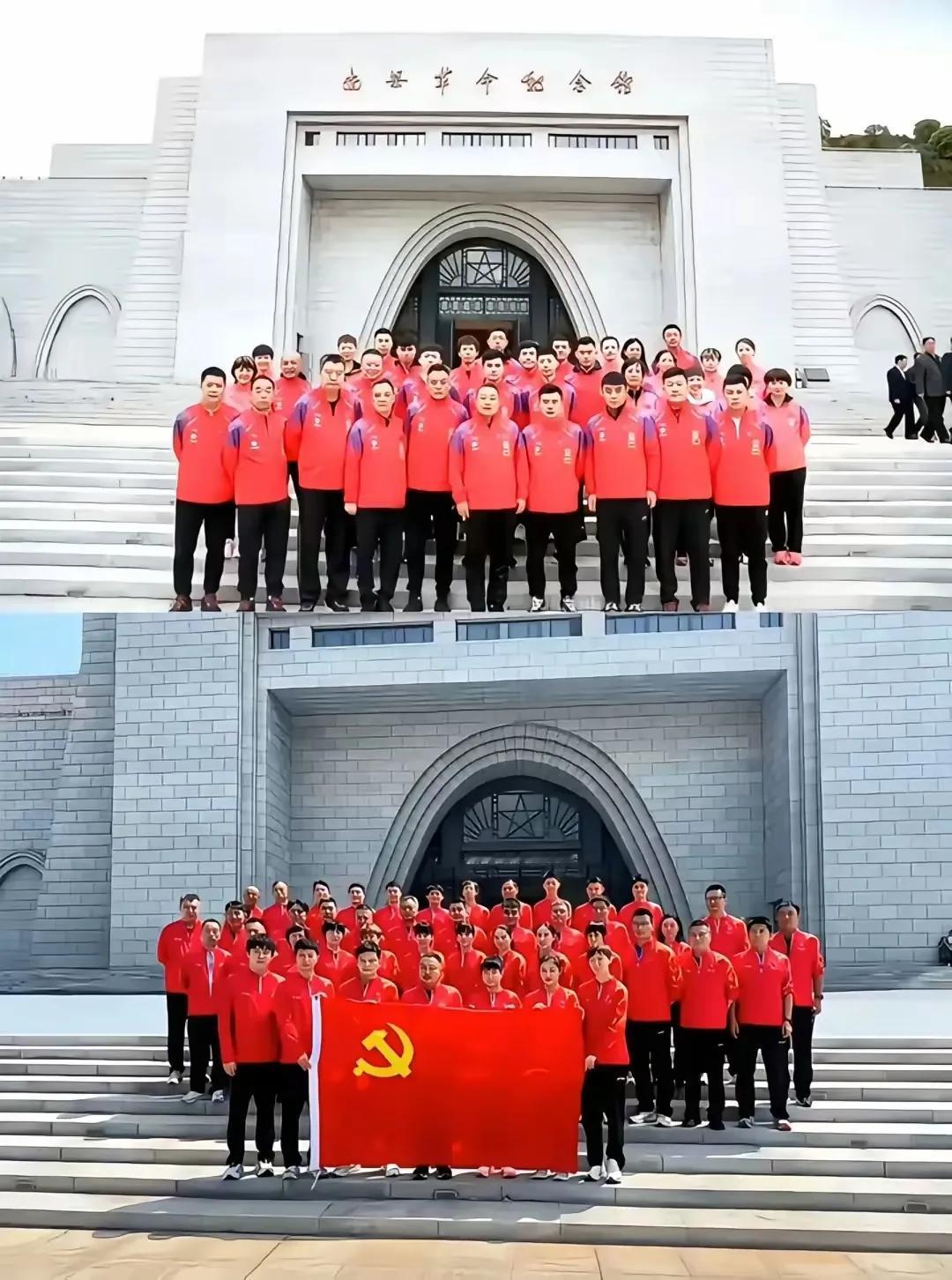 一身官气和教练队员之间有明显的突出，尽显官威先敬罗衣后敬人级别很明显[捂脸][捂