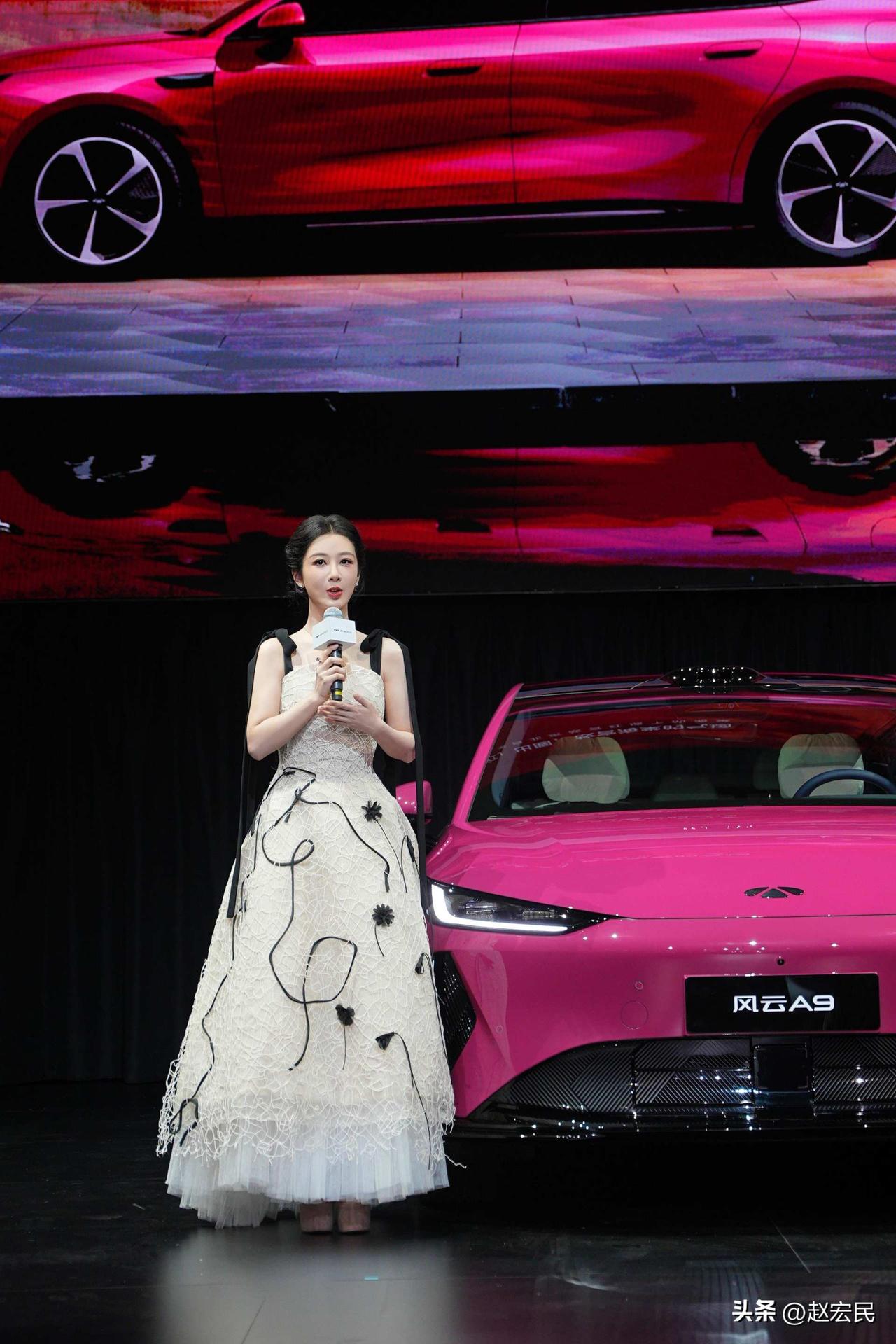 看了奇瑞「风云A9科技美学秀」，我最大的感受是：奇瑞这个"理工男"，用一种非常优
