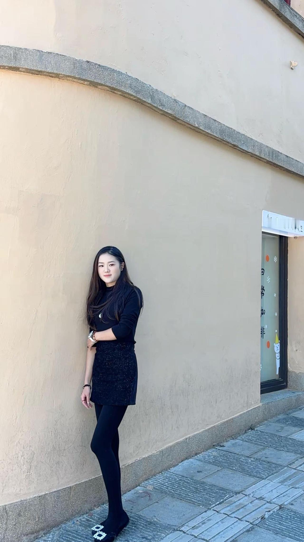 不高，不瘦，不漂亮，但仍然是自己喜欢的样子