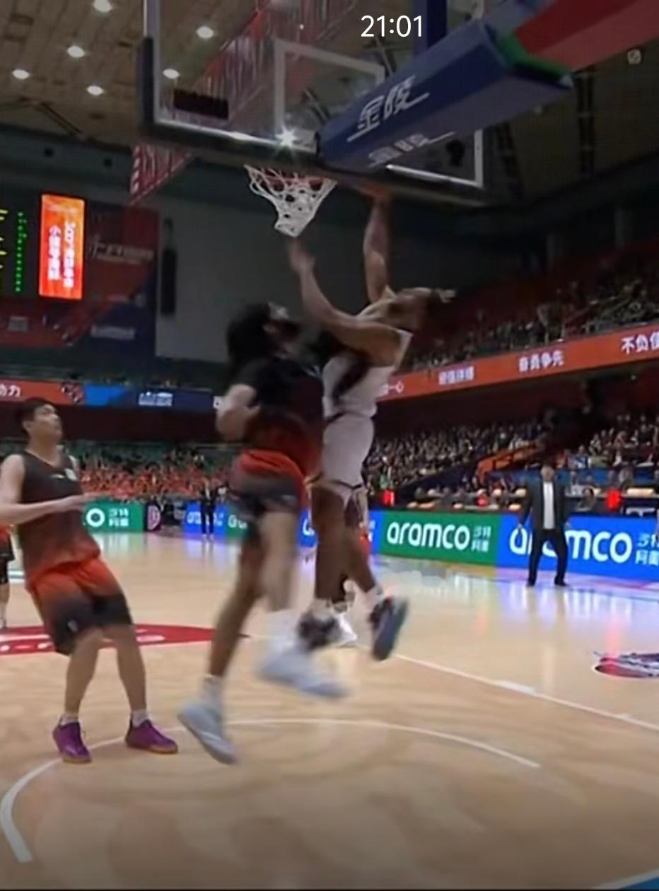 山东男篮vs辽宁男篮whos your 莱迪？