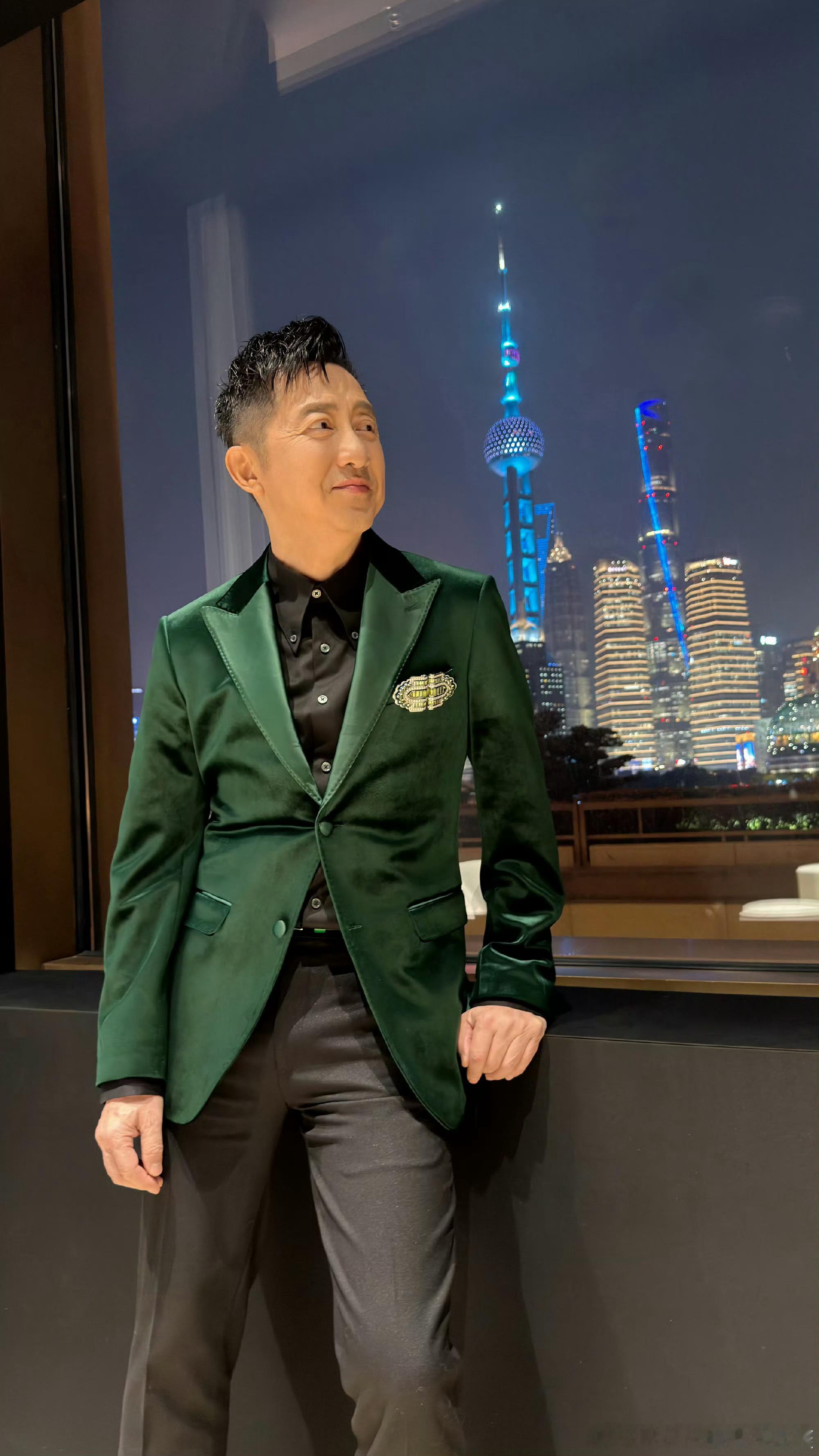 庾澄庆 . 庾澄庆回应人老了做什么都心酸热梗歌手发布会歌手 哈林哥这波回应，三观