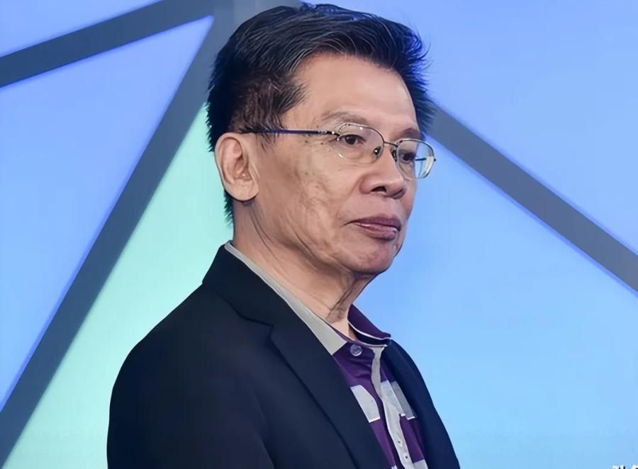 太清醒！沈富雄痛批台湾对美军购：“拿砖头砸自家父母，简直荒唐至极”。谁也没想到，