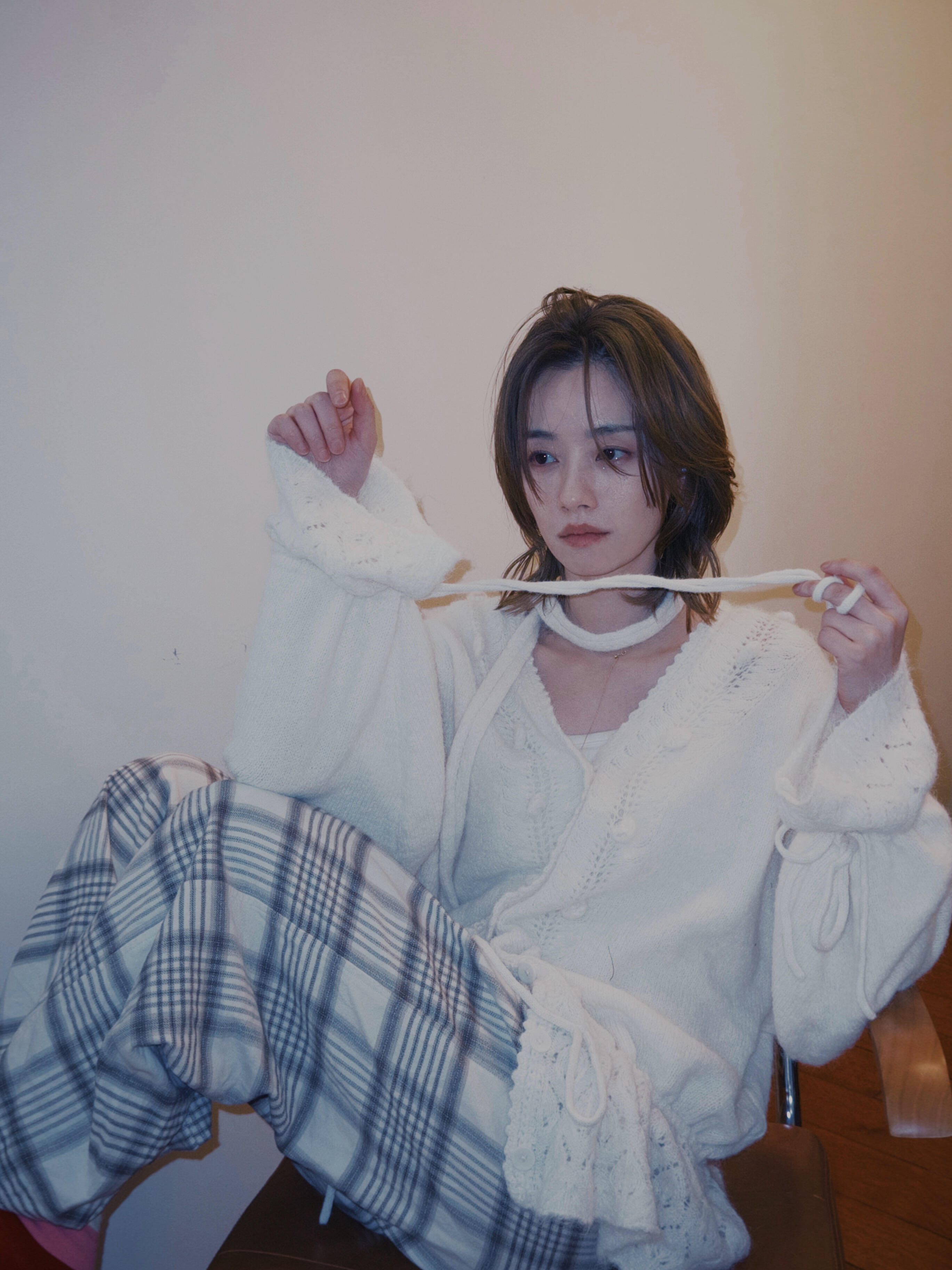 刘雅瑟耳朵红透了 直女下手没轻没重，倪妮刘雅瑟你俩要不谈吧，别再试探了，内娱有的