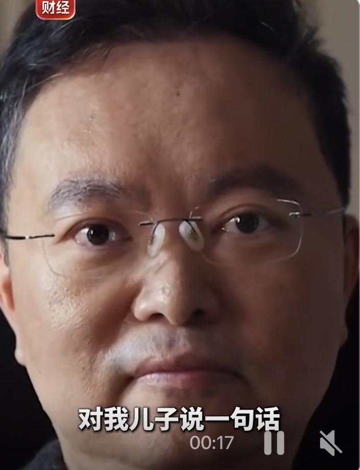 世界渐冻人日，蔡磊发布短片《倒计时》，对着儿子写下温柔告白。他说，倘若以后有人问