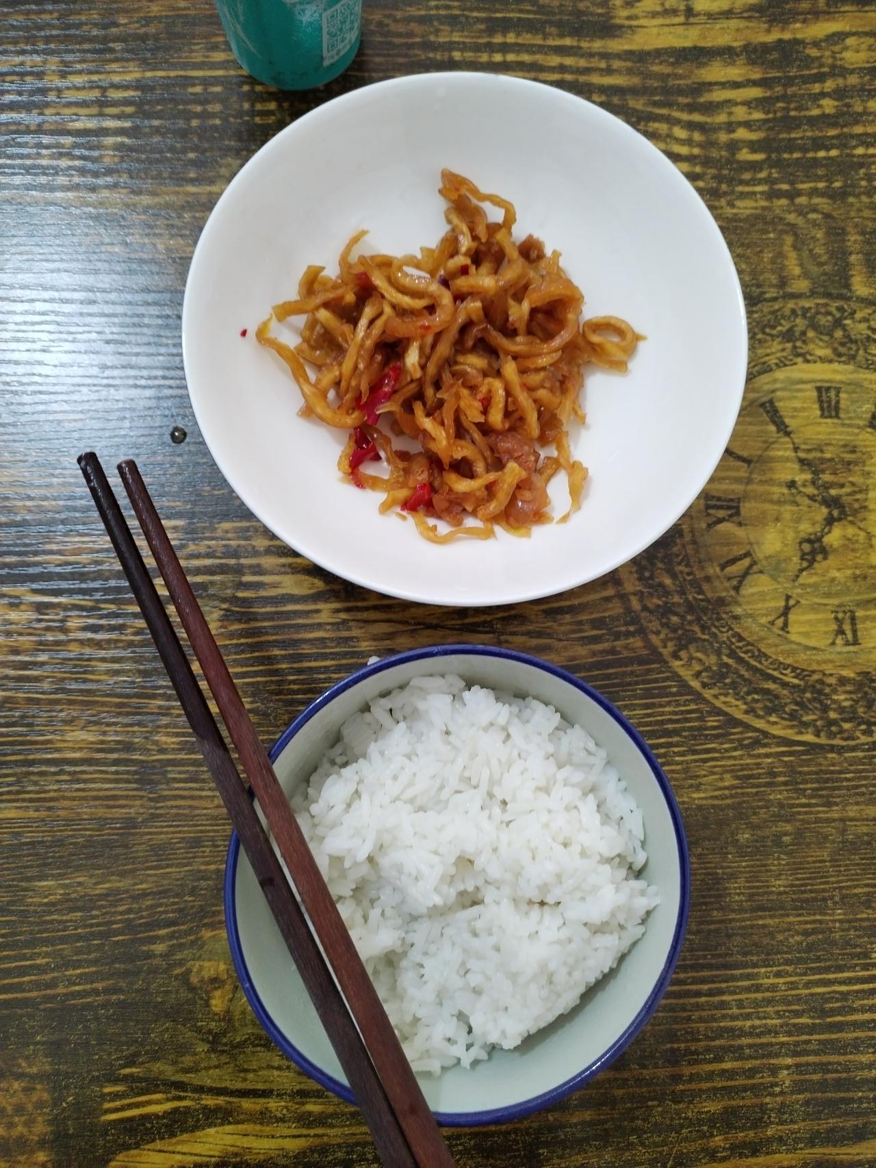 丰衣足食，幸福美满的生活！