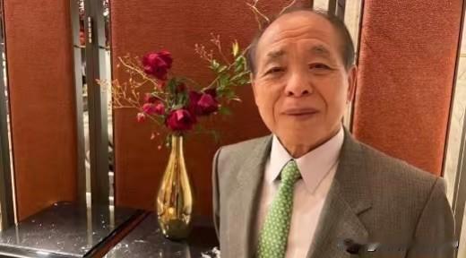 乌克兰无法独自作战，其在借力北约作战——日本国会上院议员铃木宗男对媒体表示，想不