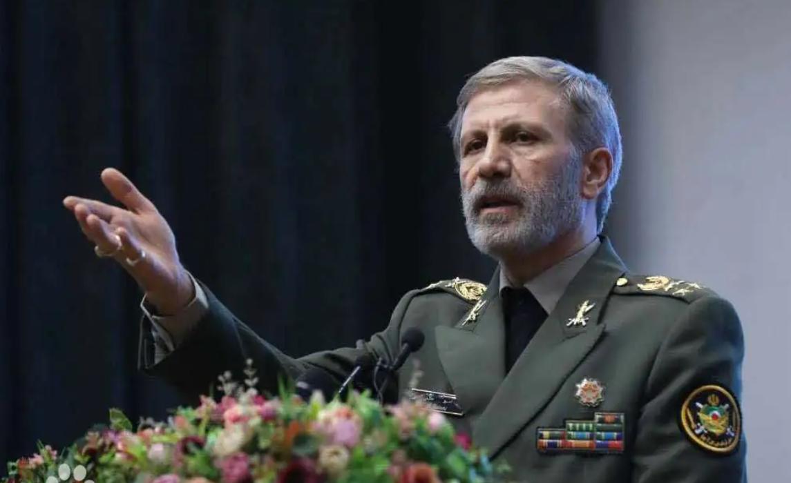 硬气！伊朗总司令放话：抵抗到流尽最后一滴血

这话太燃了！伊朗陆军总司令哈塔米直