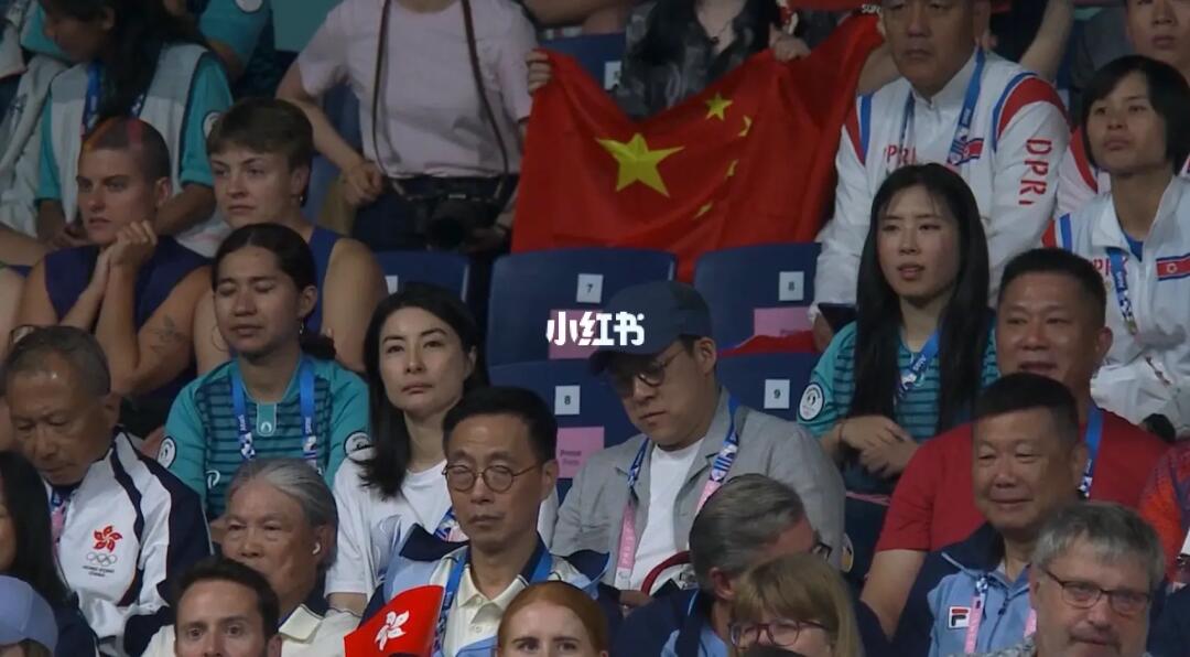捕获观众席的晶刚夫妇
