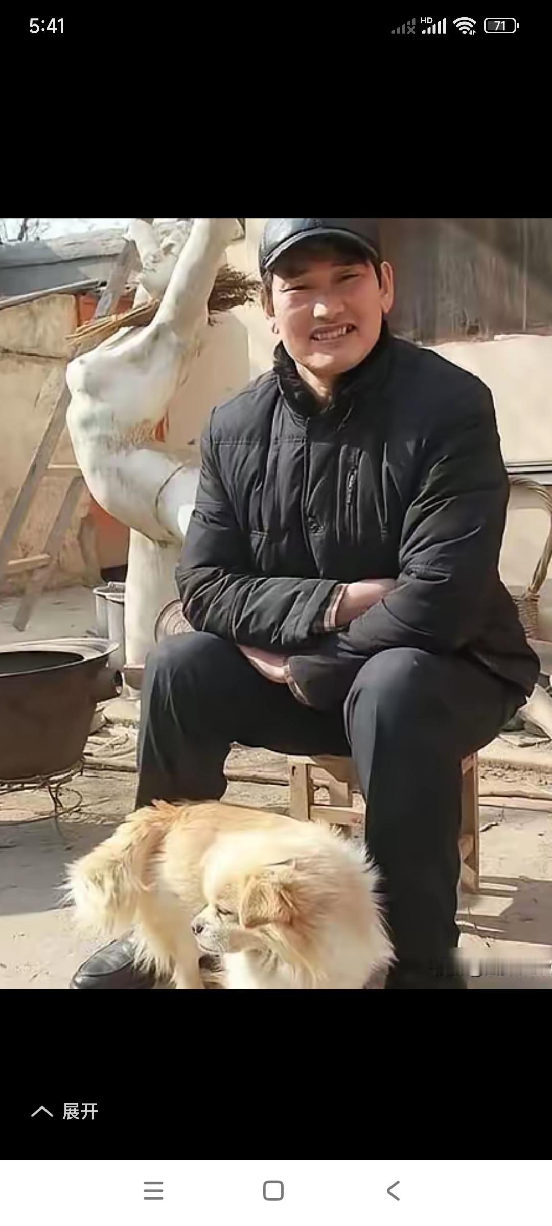 都说朱之文炒作。

朱之文想搬走，村民不让。

如果朱之文搬走，村民说了，就要刨