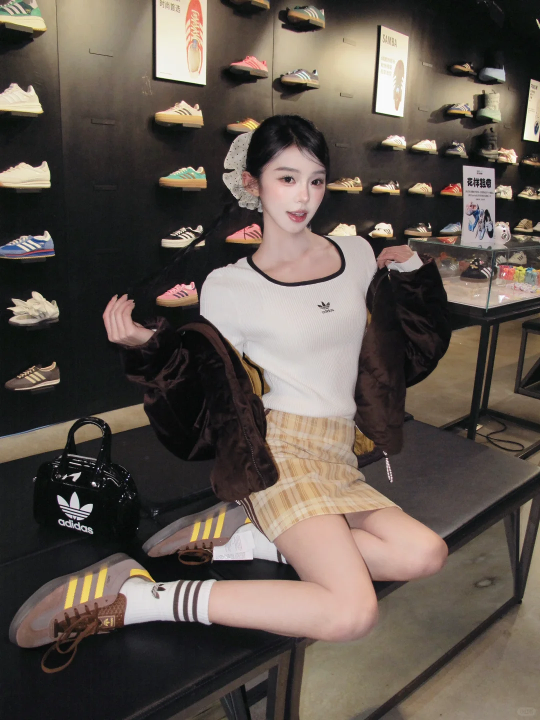 * +*adidas 一下✨* *