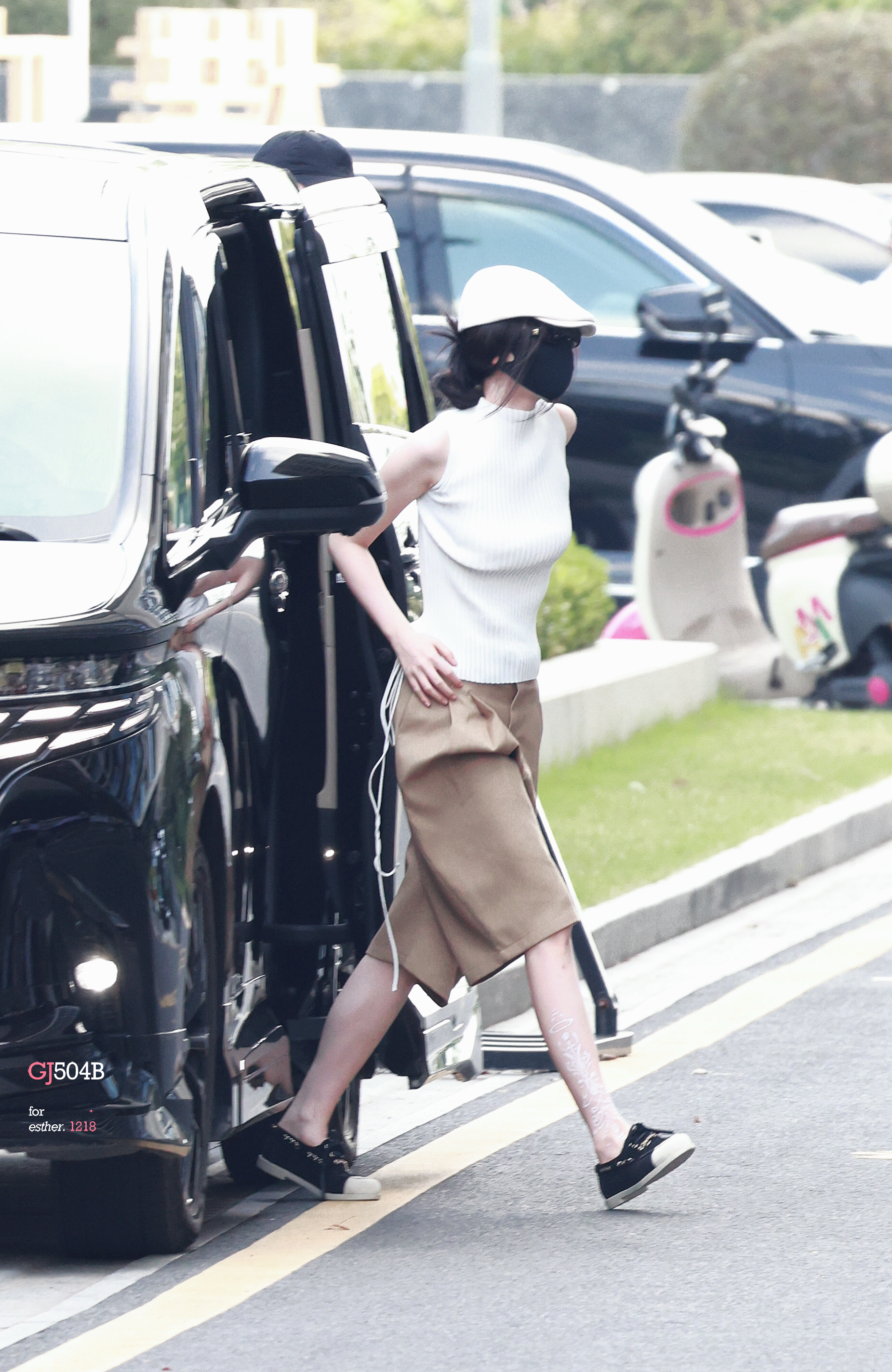 虞书欣[超话]虞书欣何盼 2026.09.29 📷☕​​​