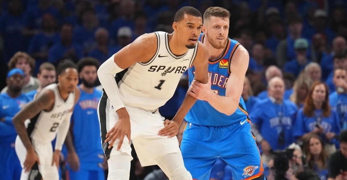 NBA季后赛🏀西部决赛第二场:雷霆122比113战胜马刺，将系列赛大比分扳成1