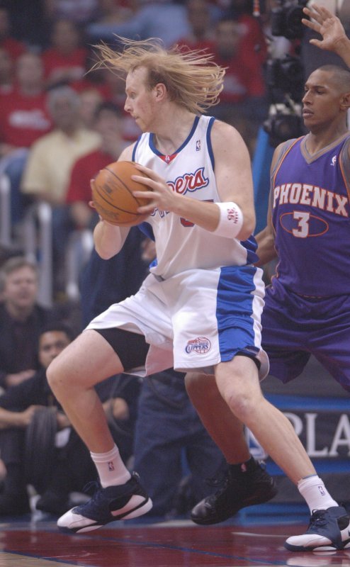 长发飘飘 Chris Kaman 