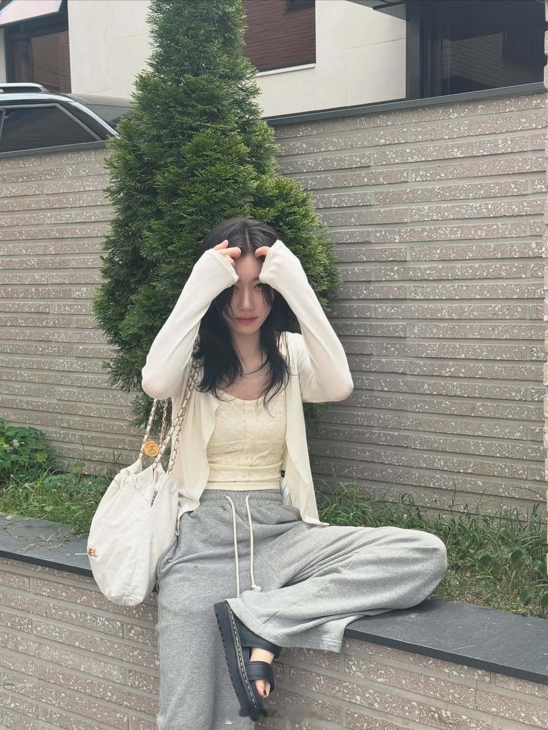 今天的李彩领 ​​​