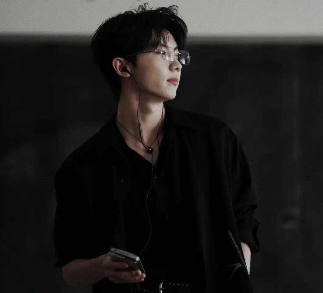 𝙒𝙚𝘾𝙝𝙖𝙩｜马嘉祺Wechat｜男生头像｜边伯贤｜明星头像｜氛围感
