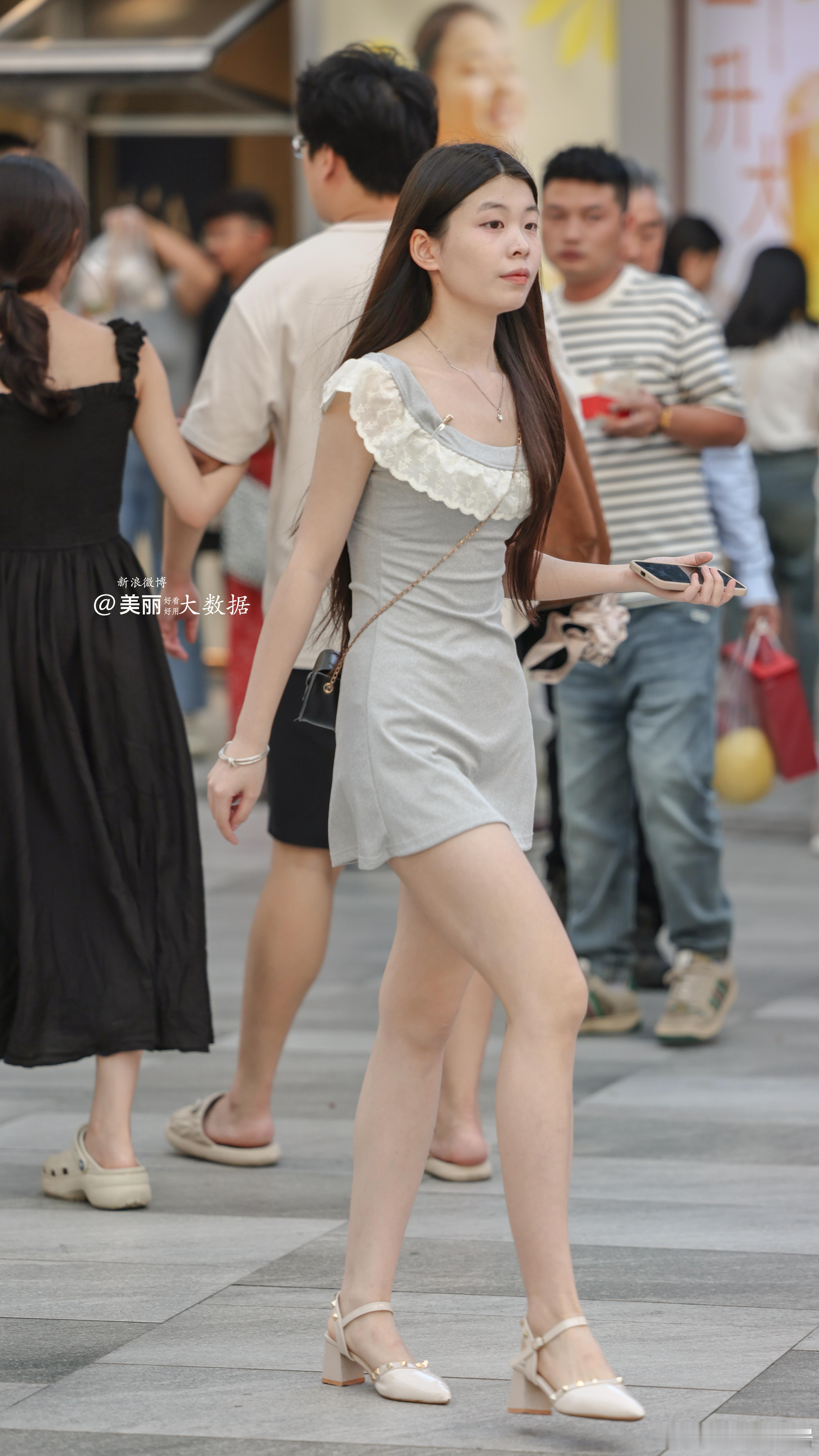 茫茫人海中。。。 