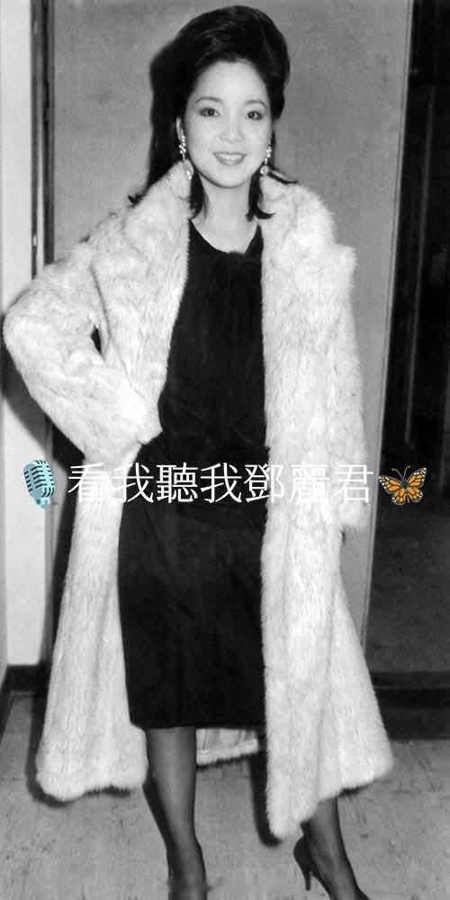 【寒流下的港岛工作日】结束了15周年巡回演唱会吉隆坡最终站的演出后，邓丽君先回到