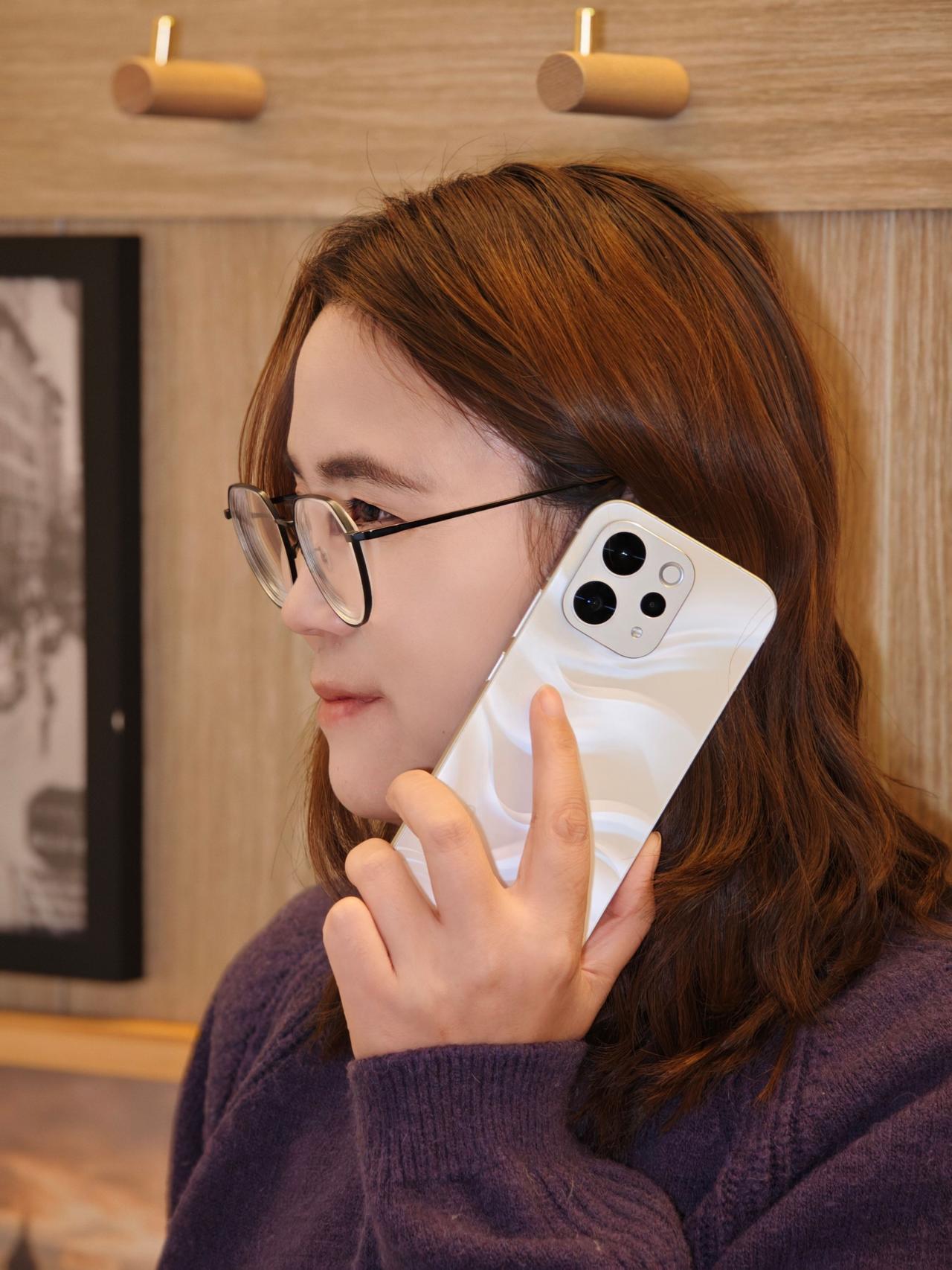 vivo S50图赏，颜值真得很好看，后盖纹理很有特色！
数码科技 手机 viv