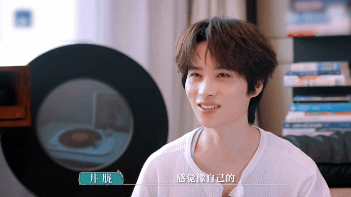 井胧辟谣自己是洁癖 井胧说家干净了工作就会顺心 井胧解释自己爱整洁并不是洁癖，而