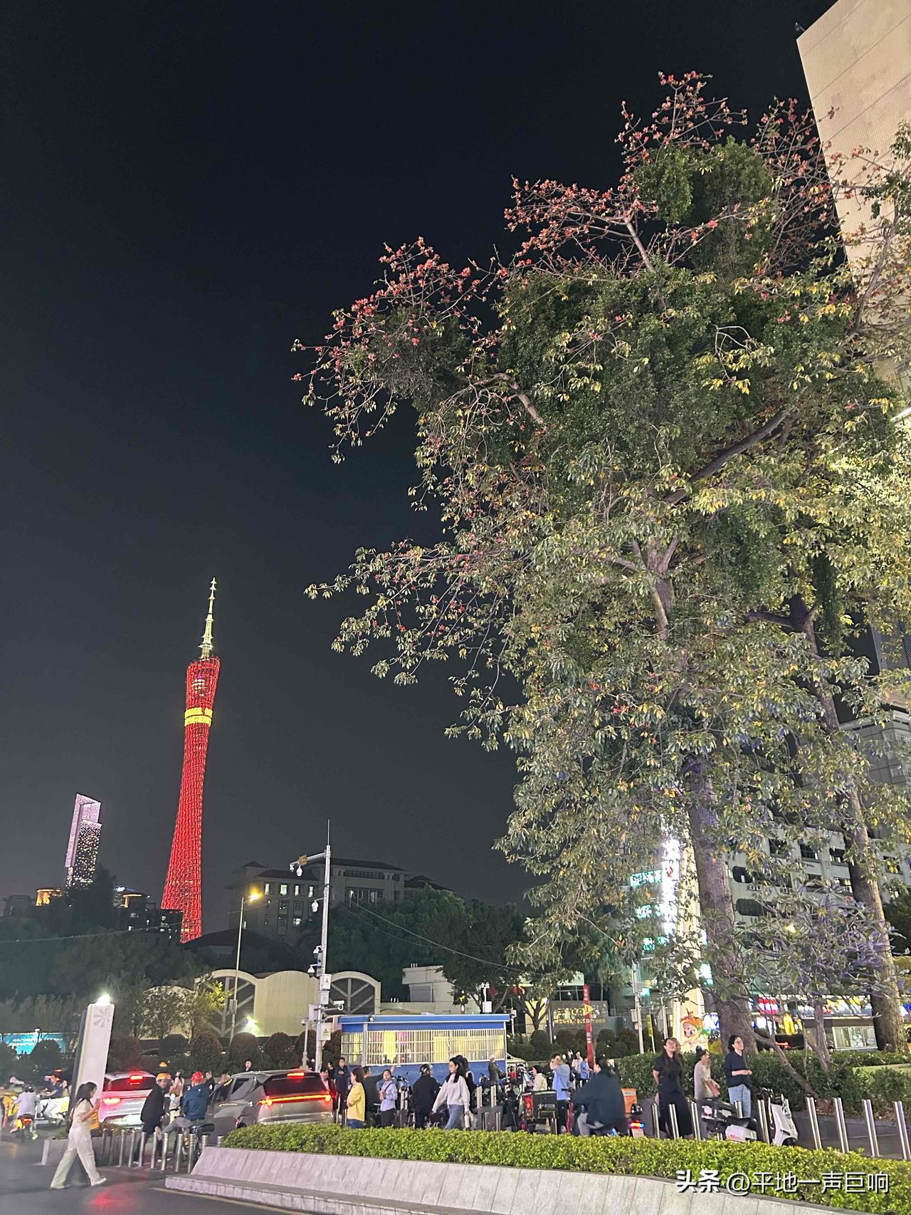 说真话的确是很难听，所以很多人不喜欢听真话。

就比如说，我劝大家不要幻想着靠打