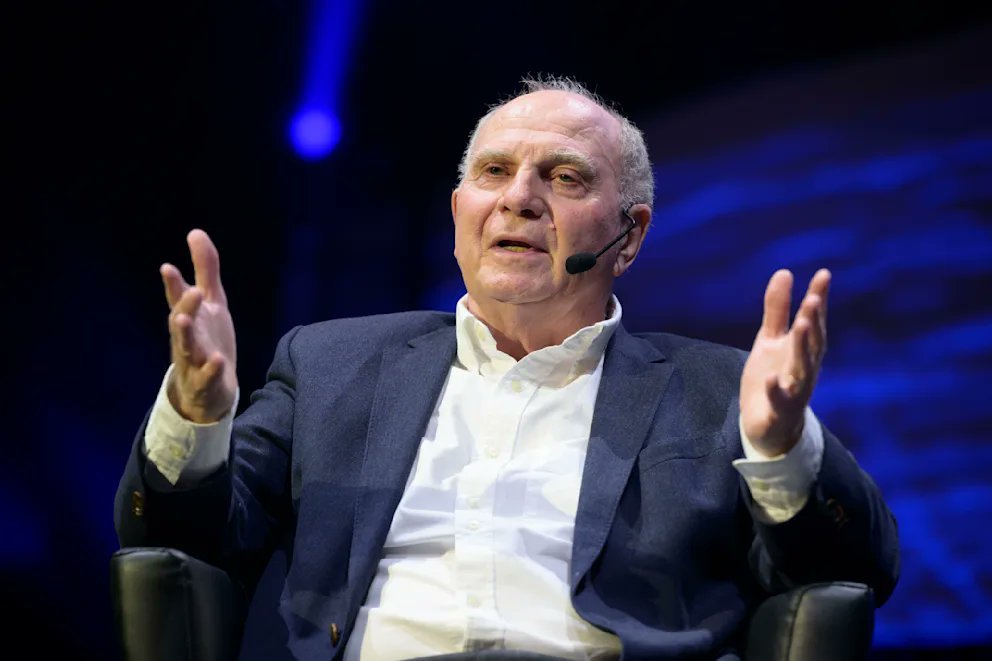 赫内斯批评了VAR，认为它让裁判的工作变得更加困难而不是更容易：“我不认为裁判的