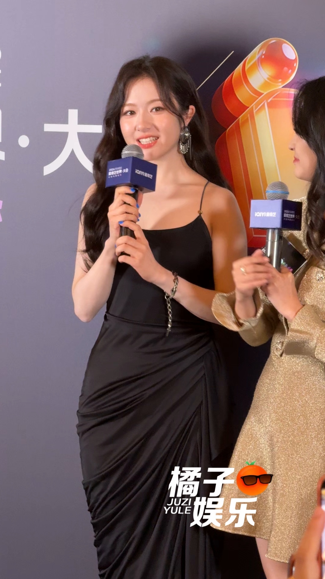 “谁这么帅？”兰迪：“你呀！！”完全被这个Landy小奶音萌晕了好不！！！李兰迪