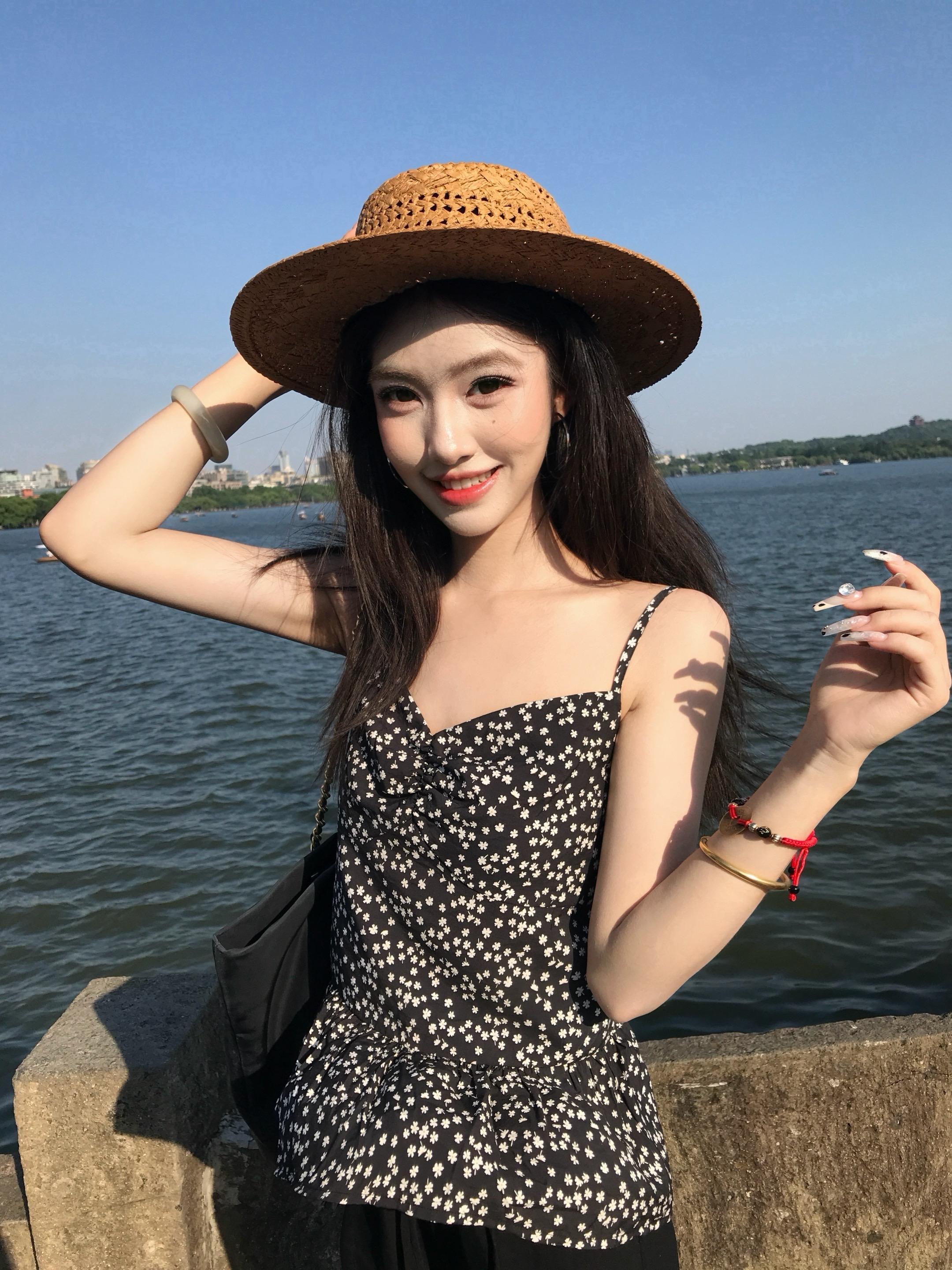 人这一生有太多露水情缘 错也好 错过也好