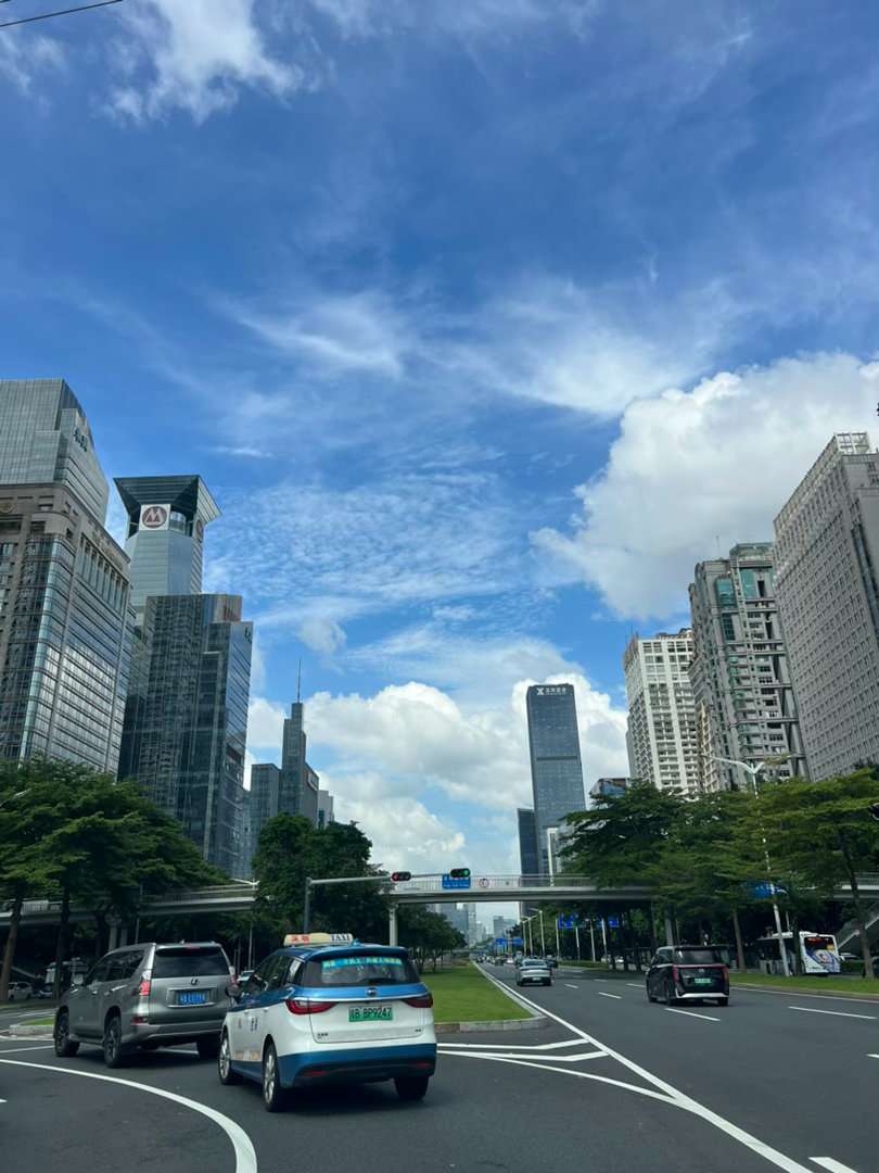 你的城市落狗屎，不代表百里之外的城市会……天气预报是准的…… 