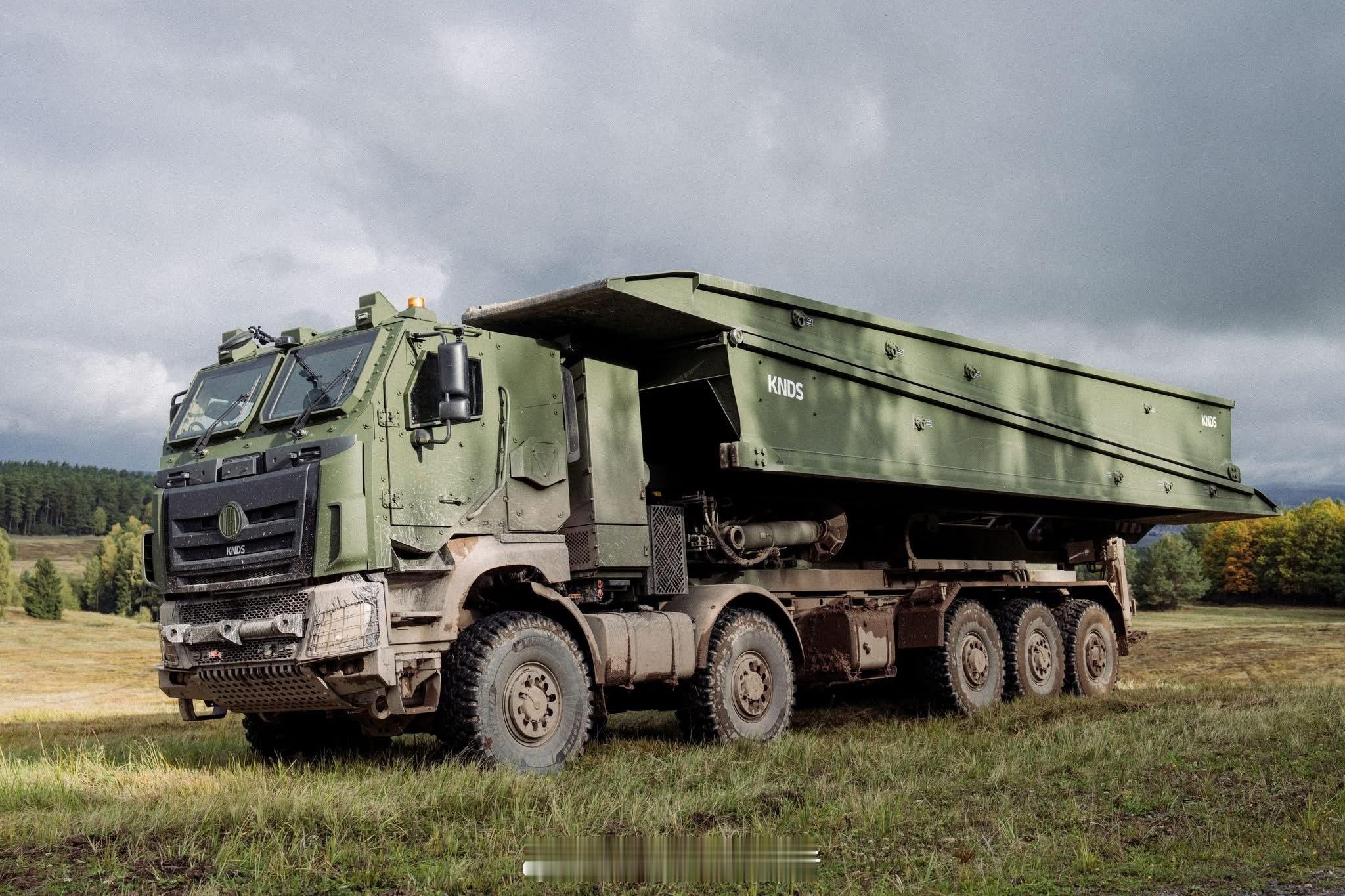 寰宇特车报告 凤凰太脱拉舟桥 