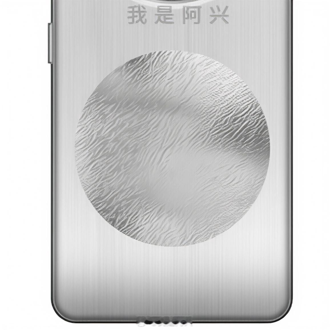 这代Mate80意思是在金属机身上面镶嵌了一块玻璃，然后玻璃后面是无线充电，我可