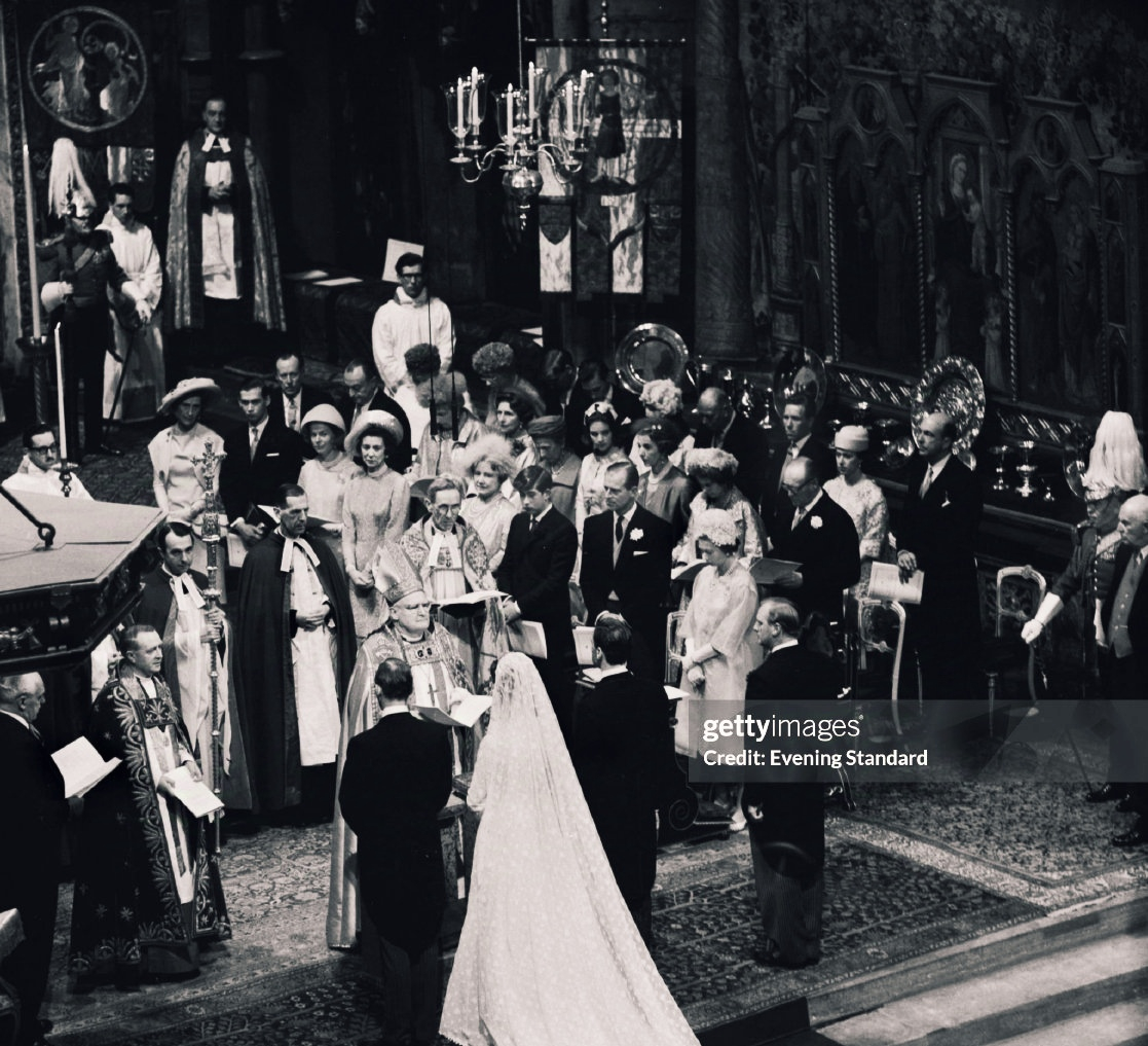 【来自投稿】1963年众欧洲王室成员在英国伦敦威斯敏斯特大教堂参加肯特亚历山德拉