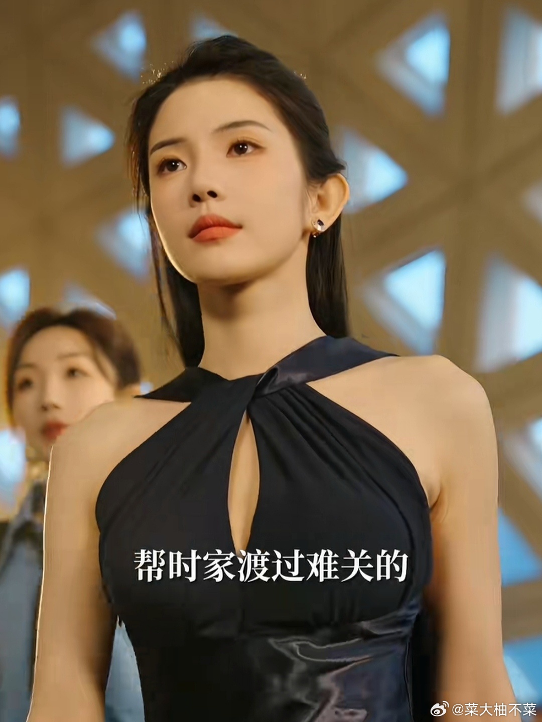 朝思暮时，上架首日热度8663万，8天破 10亿！是 6月和7月里，真人短剧这边