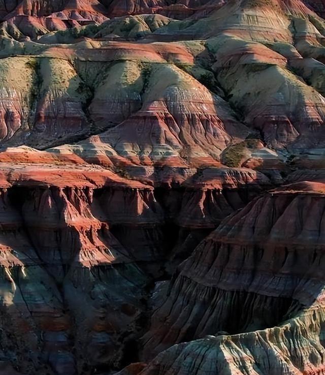 因祸得福！烧129年的地下火被灭，新疆凭空多了个“金饭碗”
新疆昌吉硫磺沟这个地