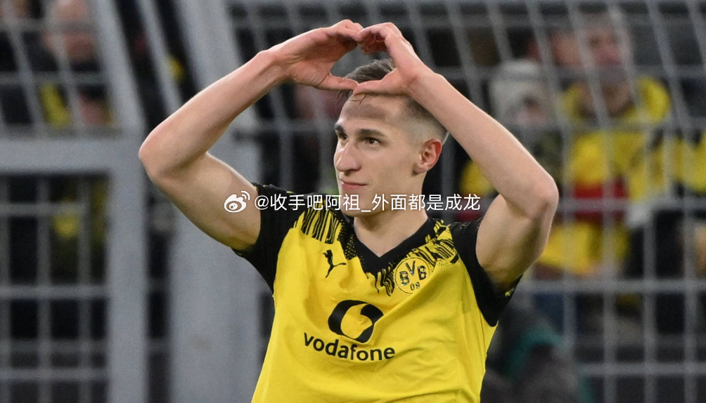 在今天凌晨进行的德国国家德比中，拜仁幕尼黑客场3-2战胜多特蒙德。本场比赛，多特