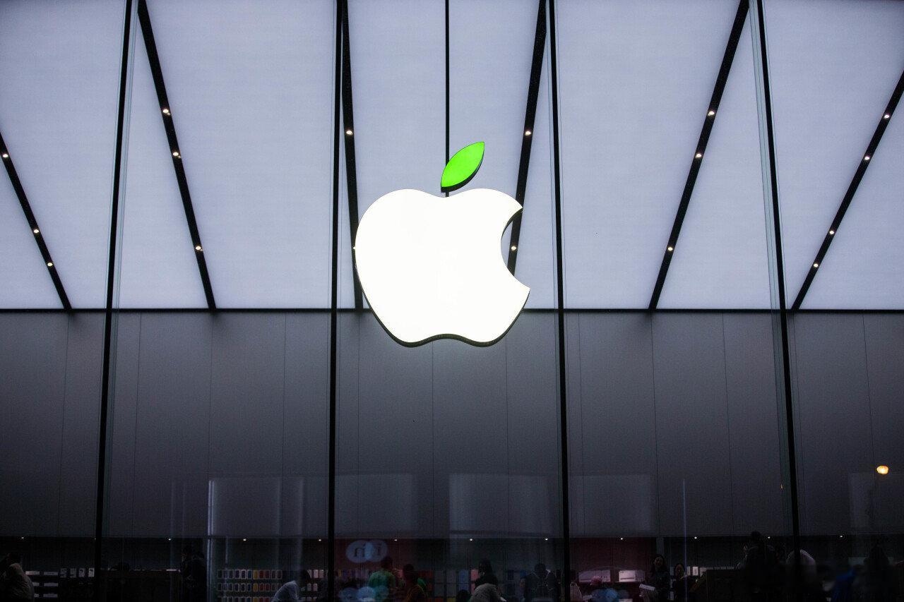 iPhone16或将获准在印尼销售  1月22日消息，印度尼西亚投资部长罗桑·罗