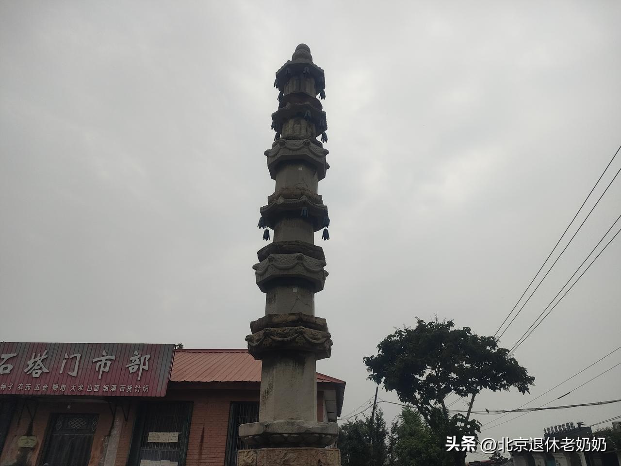 秦皇岛市卢龙县藏着一座卢龙古城。说是古城，实际上残留的古迹没多少。
图一是全国重