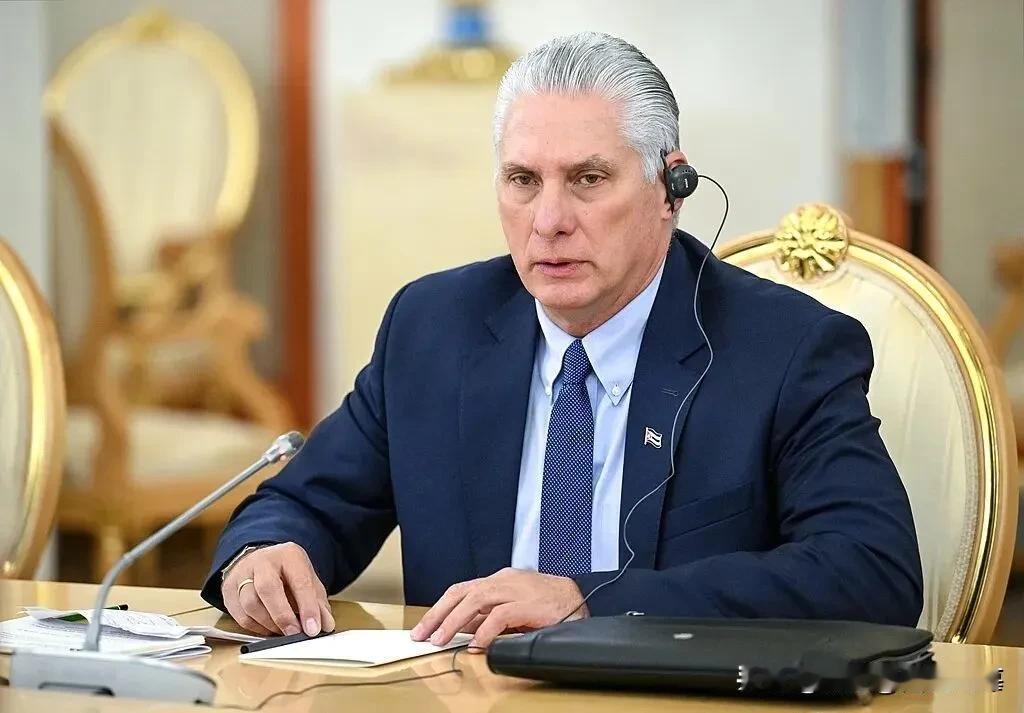 当地时间3月17日晚，古巴小卡通过社交媒体公开回应漂亮国对古巴的WX，表示“任何