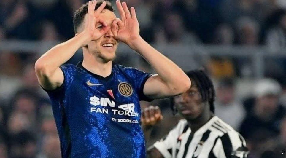 米兰体育报：国米已经不再犹豫，决定在转会市场上引进一名右边锋，佩里西奇的回归只有